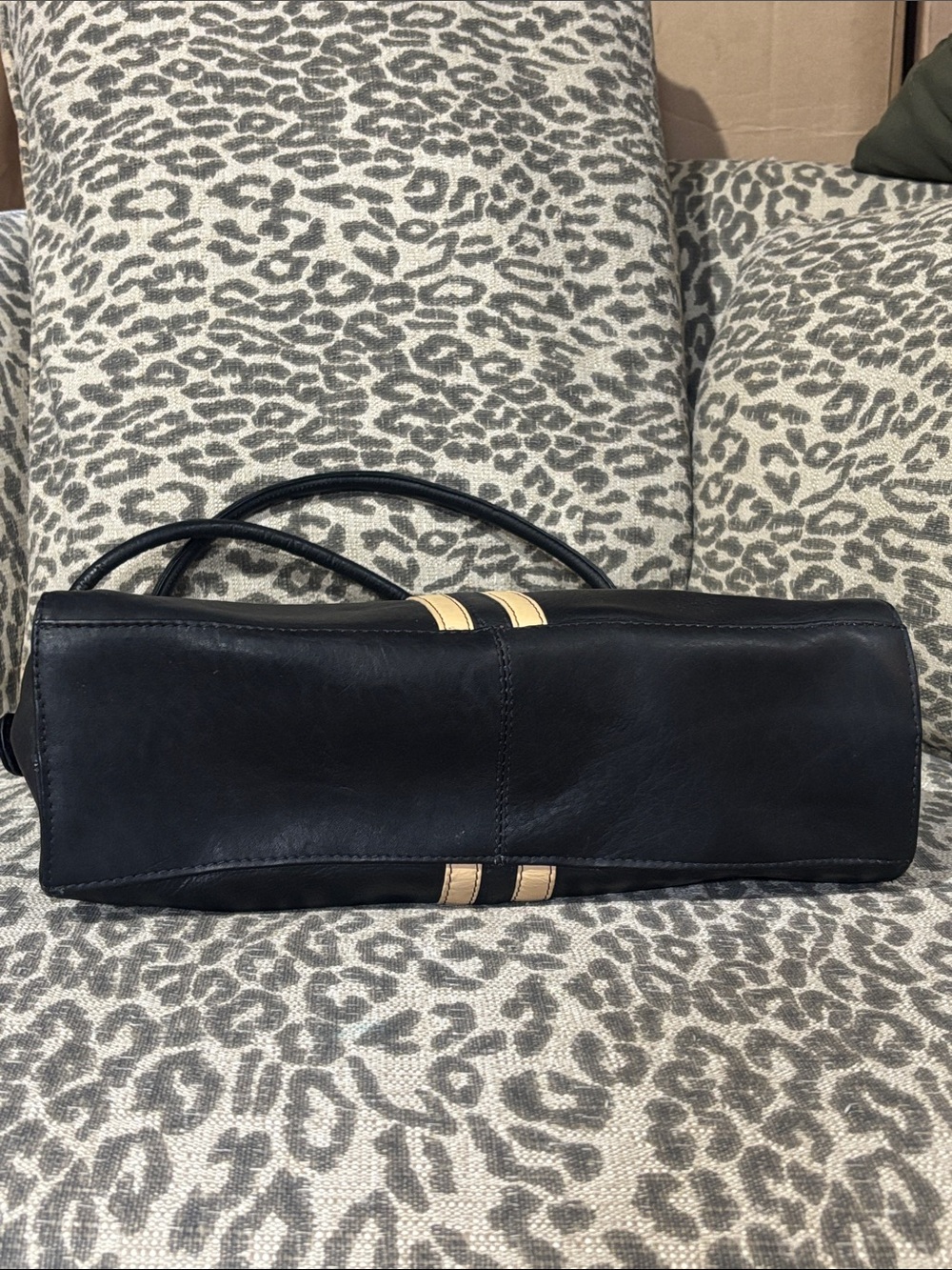 Latico vintage black soft leather striped shoulder bag classic medium purse - Picture 5 of 16